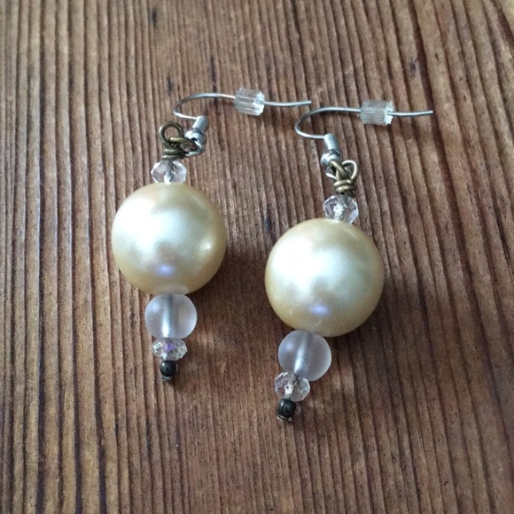 * Ladies Pearl Beaded Dangle Earrings, Handmade Ladies Earrings - Picture 5 of 5